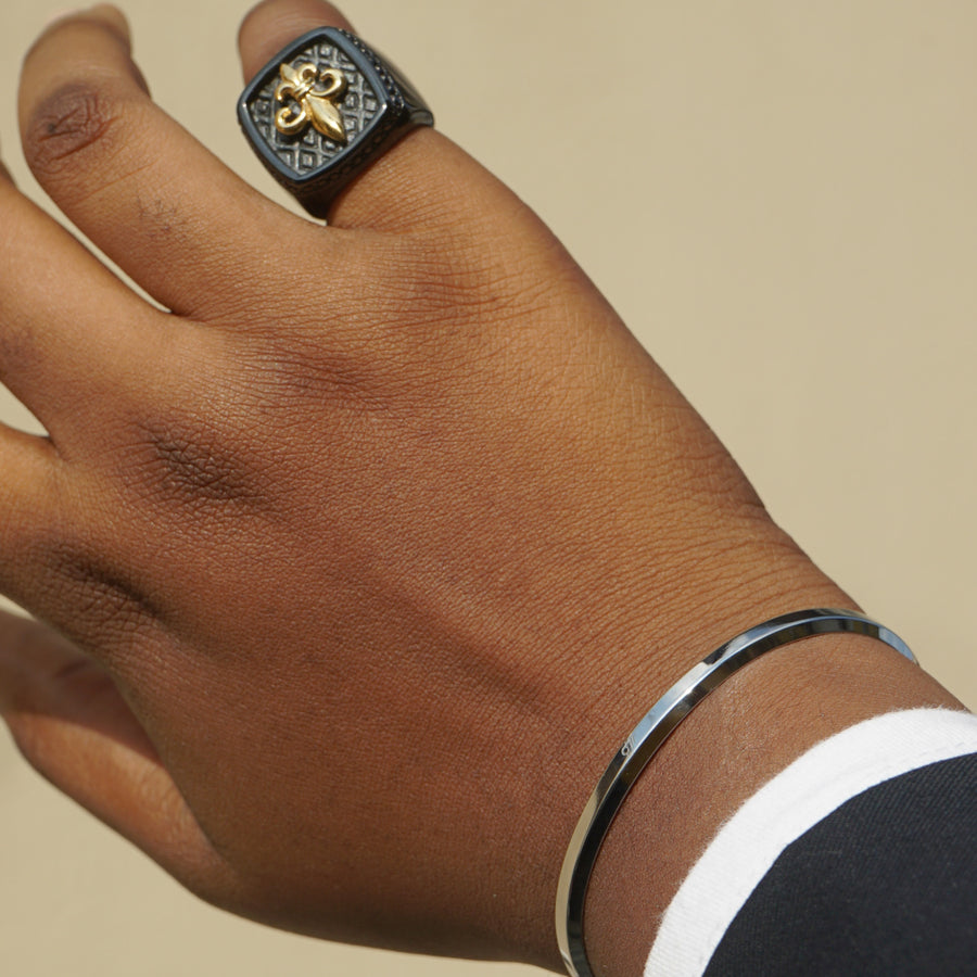 Gold Black Anchor Of Hope Ring