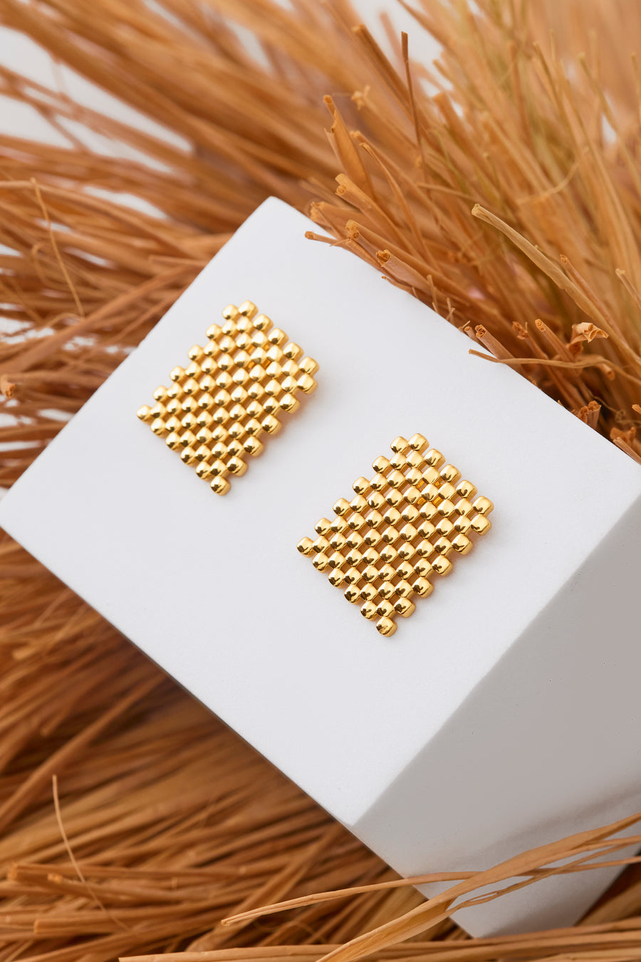 Saka Gold Earrings