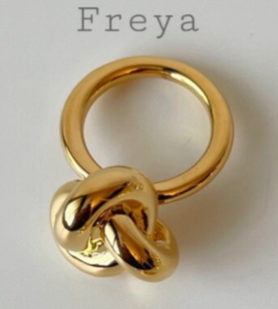 Freya Gold Knot Ring
