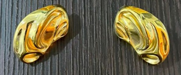 Zumi Gold Earrings